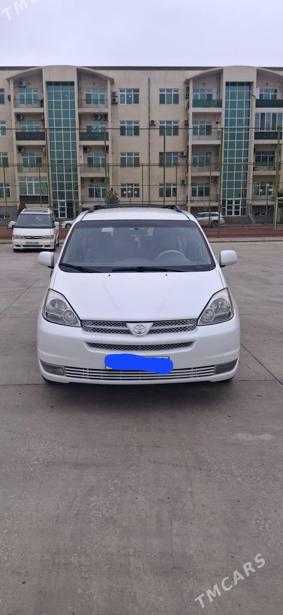 Toyota Sienna 2005 - 220 000 TMT - Мары - img 1