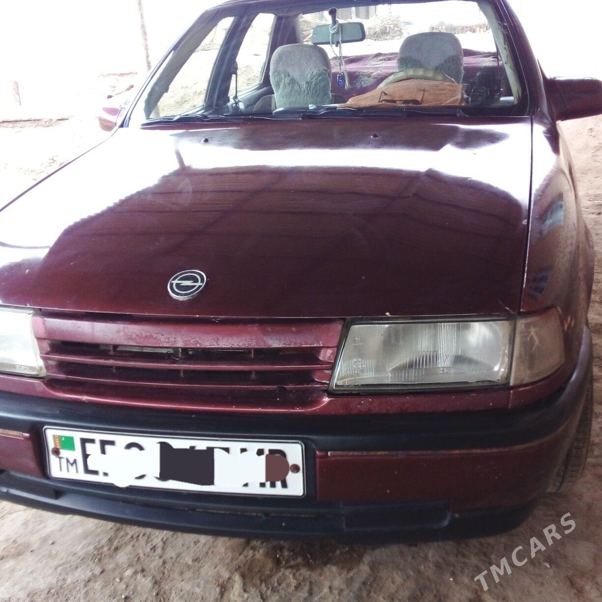 Opel Vectra 1992 - 26 000 TMT - Sakarçäge - img 1