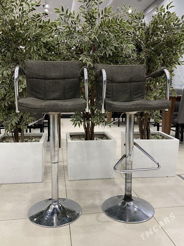 Barnyy stul/ Барный стул - Olimpiýa şäherçesi - img 1