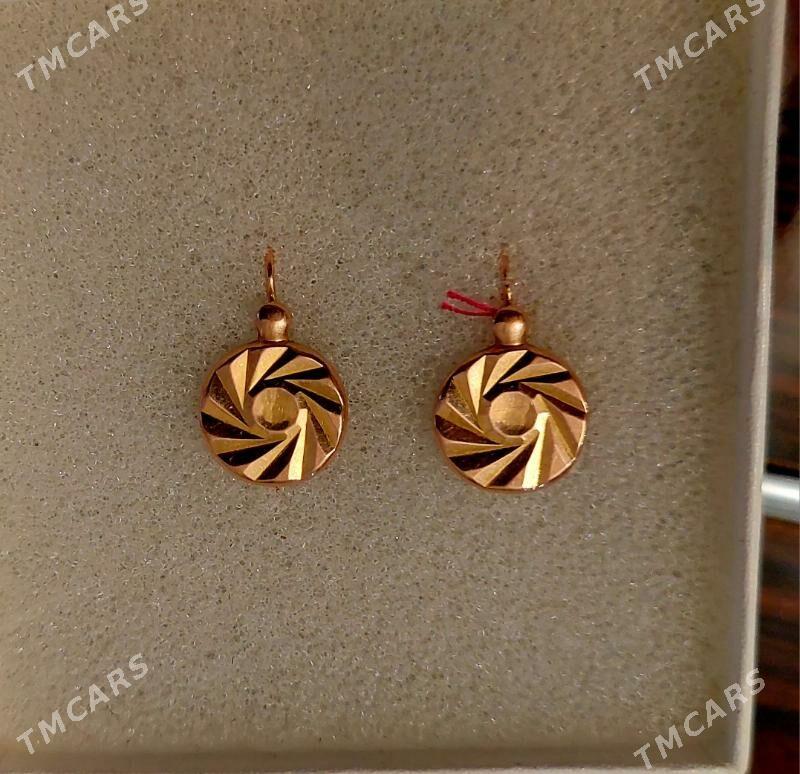 Gelin gyzlar un gulak syrgalar - Мары - img 1