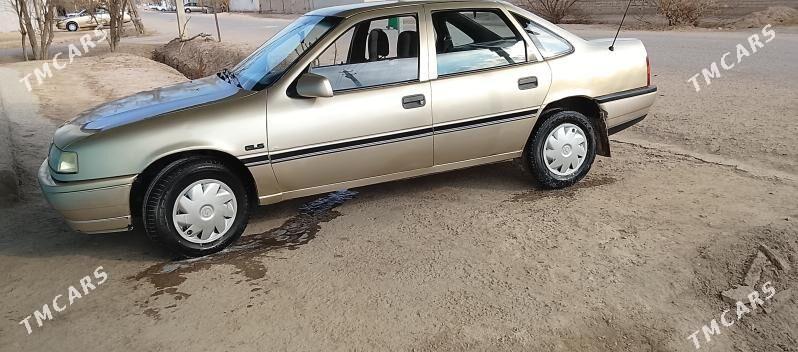 Opel Vectra 1990 - 33 000 TMT - Boldumsaz - img 1