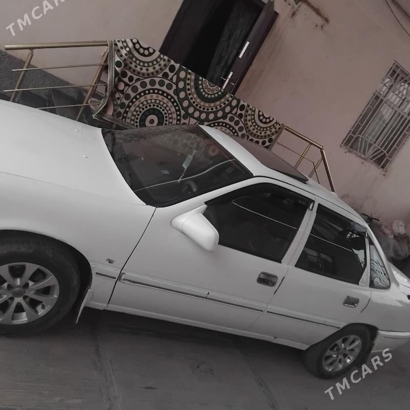 Opel Vectra 1992 - 50 000 TMT - Çoganly - img 1