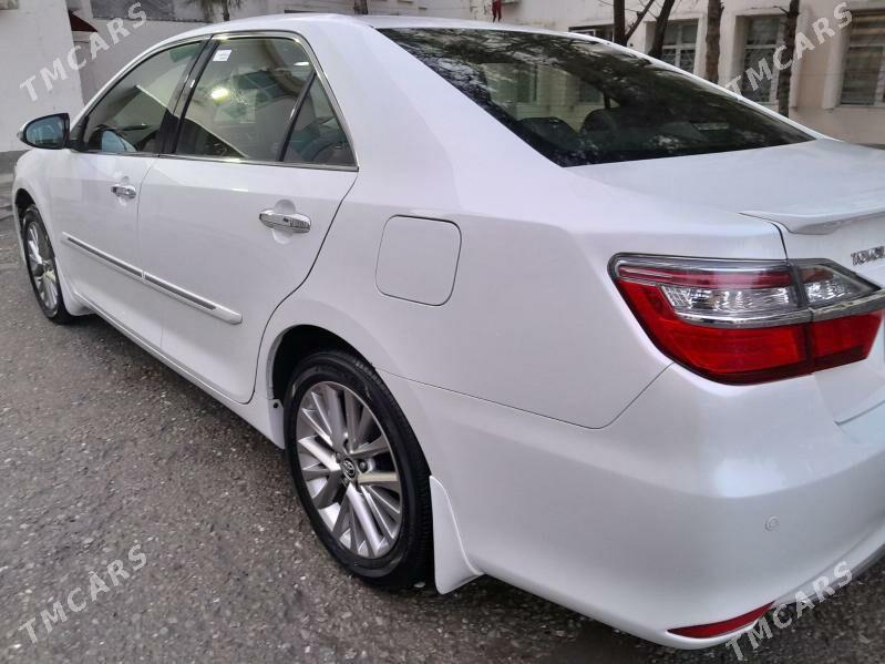 Toyota Camry 2015 - 410 000 TMT - 30 мкр - img 1