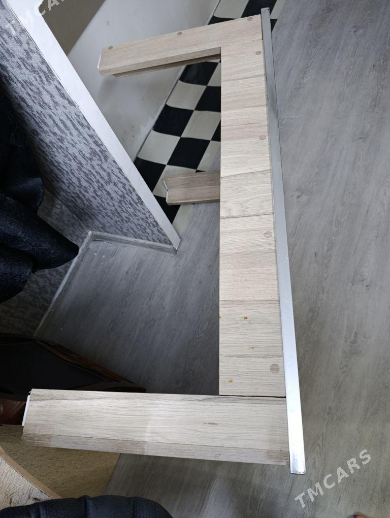 стол - Türkmenbaşy - img 1