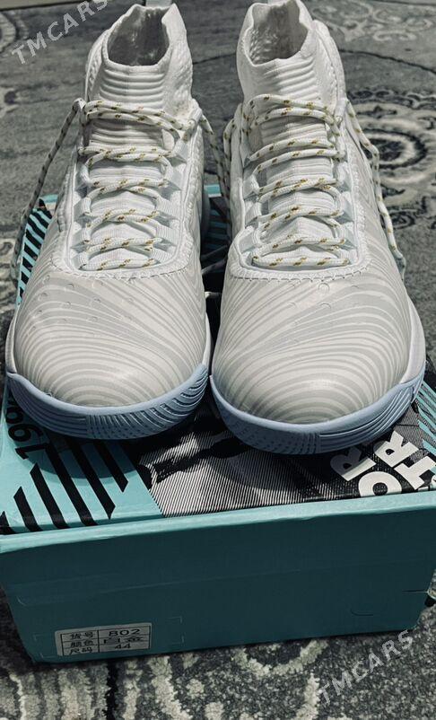 Волейбольные крассовки - Ашхабад - img 1