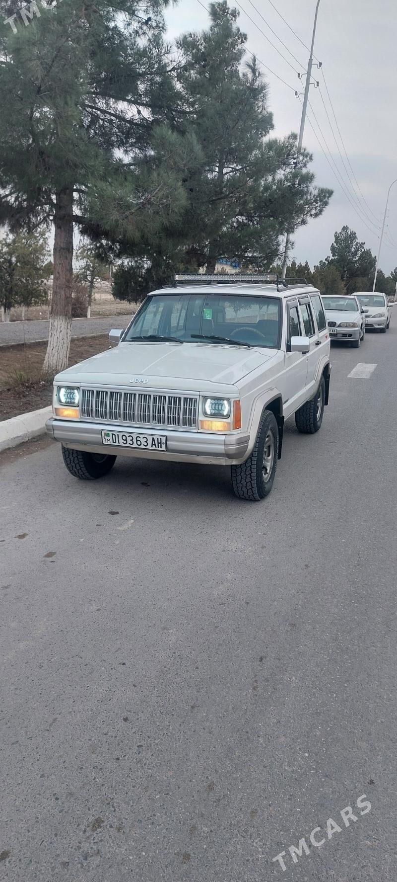 Jeep Cherokee 1993 - 70 000 TMT - Теджен - img 1