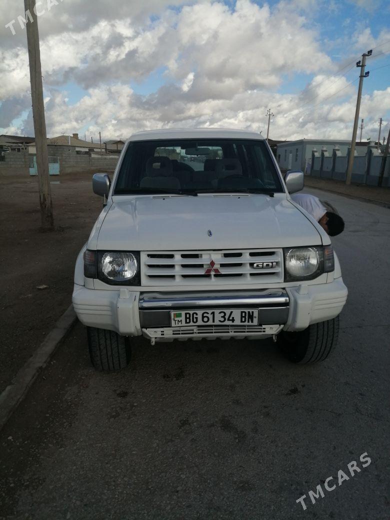Mitsubishi Montero 1997 - 85 000 TMT - Гумдаг - img 1