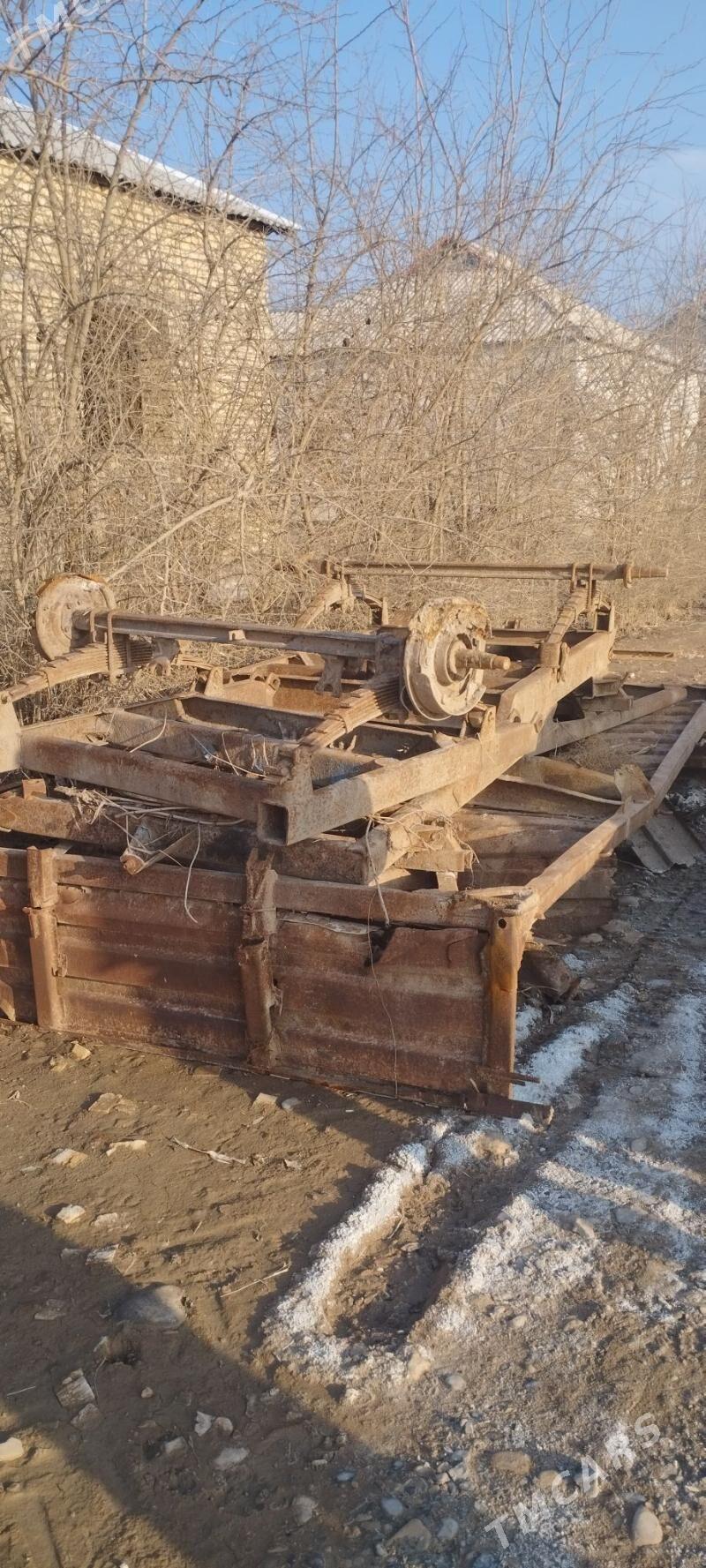 MTZ T-28 1999 - 3 500 TMT - Tejen - img 1