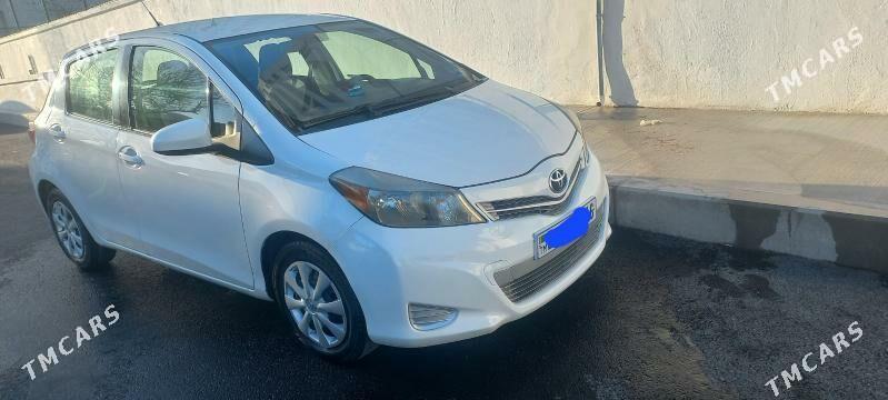 Toyota Yaris 2012 - 155 000 TMT - ул. Подвойского (Битарап Туркменистан шаёлы) - img 1