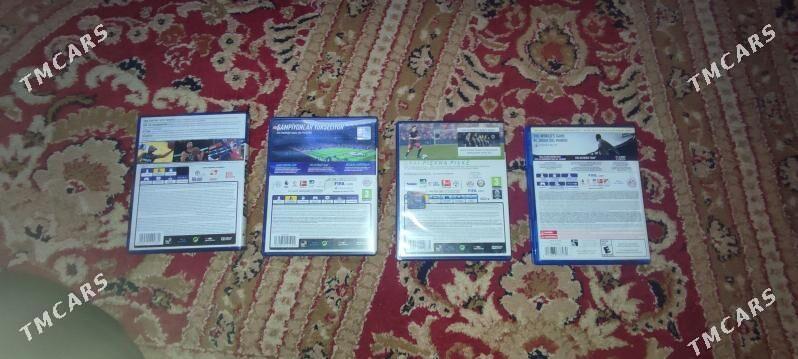 Ps 4 disklar - Mary - img 1