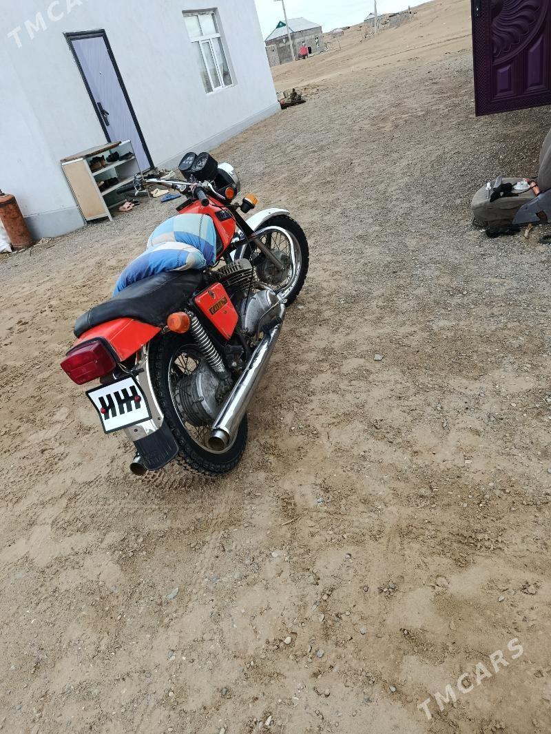 Iž Ýupiter 1994 - 25 000 TMT - Gökdepe - img 1