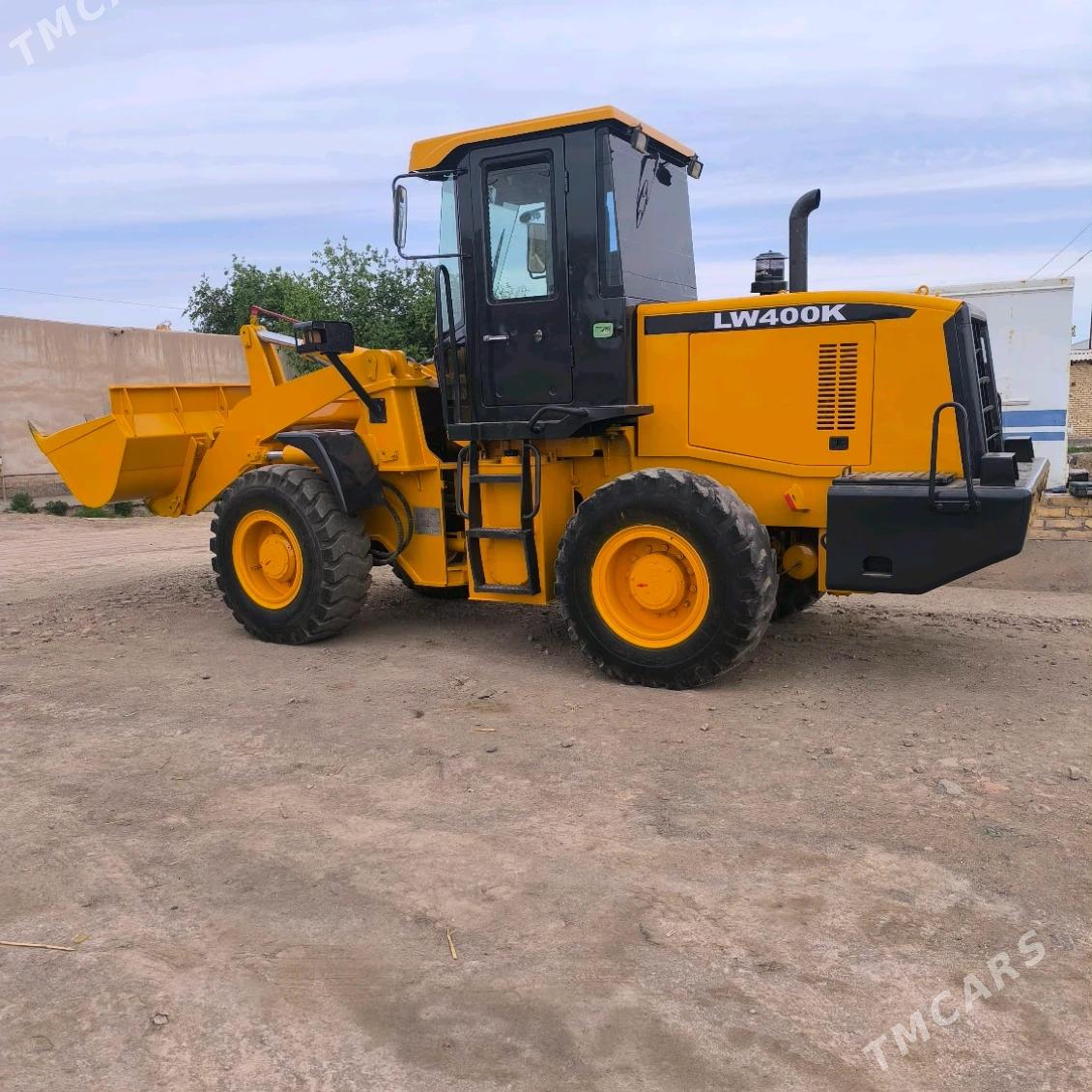 XCMG LW300F 2013 - 450 000 TMT - Дашогуз - img 1