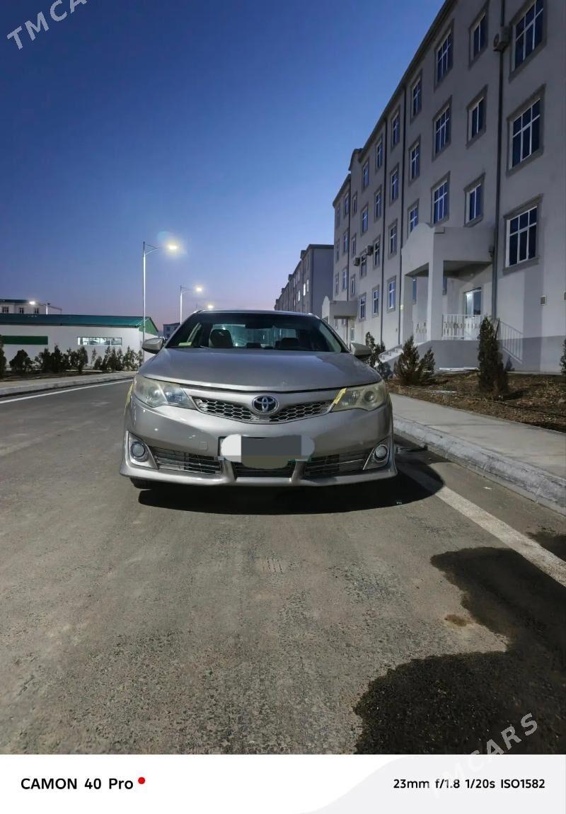 Toyota Camry 2013 - 200 000 TMT - Мары - img 1