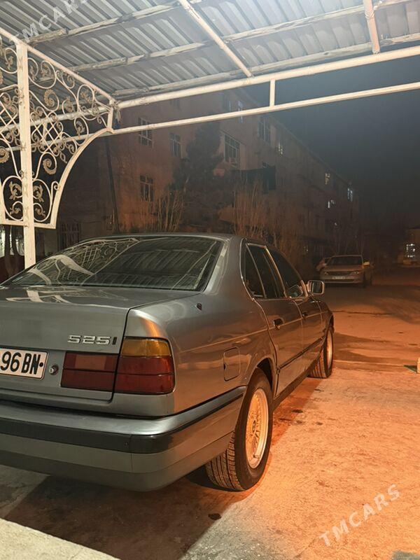 BMW E34 1992 - 63 000 TMT - Балканабат - img 1