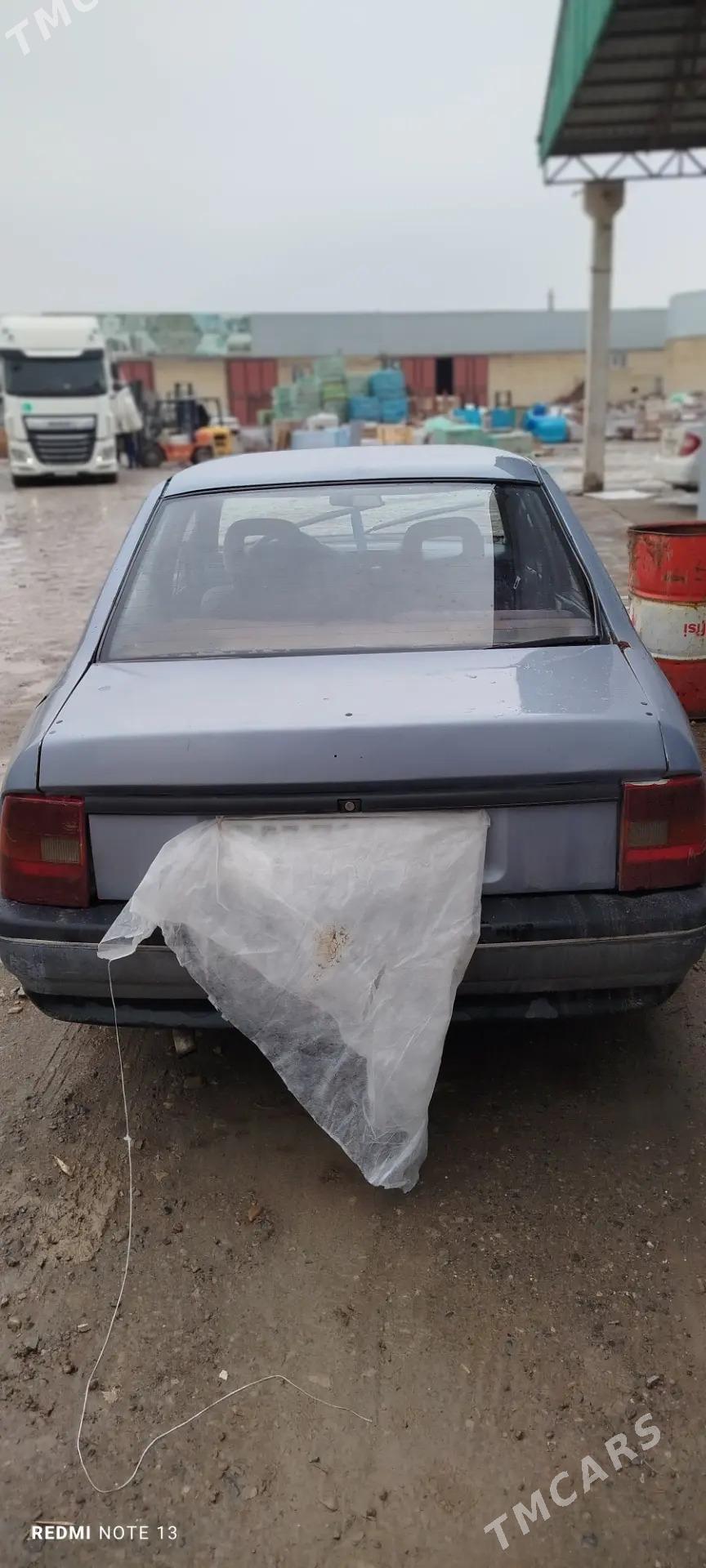 Opel Vectra 1990 - 18 000 TMT - Wekilbazar - img 1