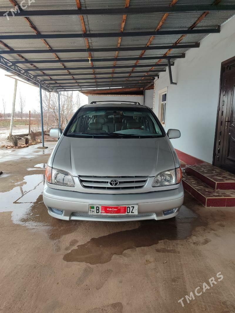 Toyota Sienna 2002 - 190 000 TMT - Şabat etr. - img 1