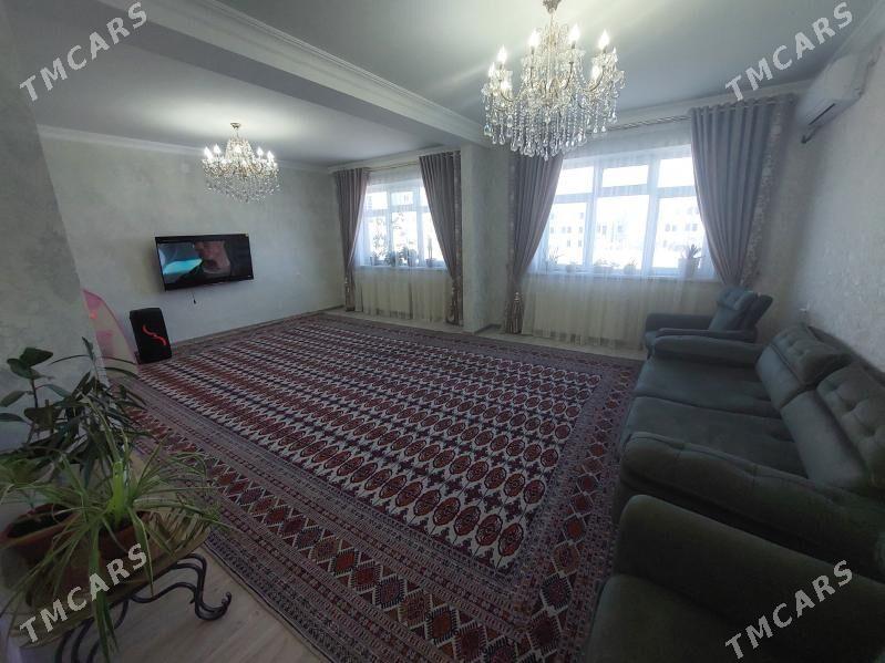 pol elitga jay - Балканабат - img 1