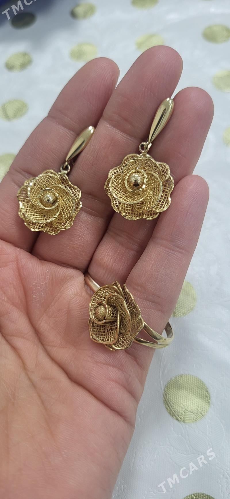 Gyzyl komplekt - Balkanabat - img 1