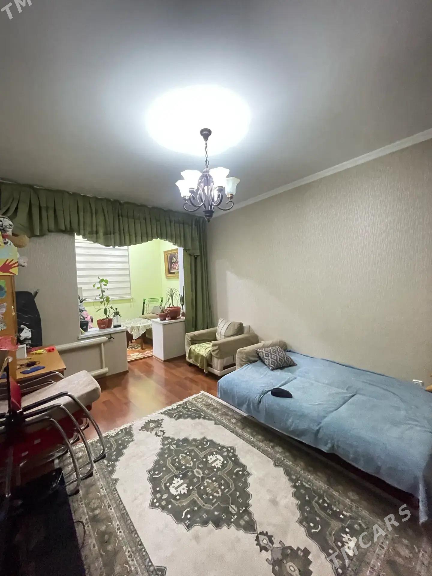 2 ком 2/1 эта Высокие потолки - Hitrowka - img 1