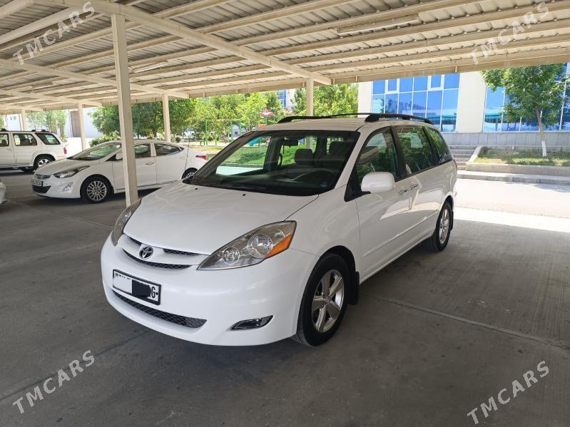 Toyota Sienna 2006 - 295 000 TMT - Aşgabat - img 1