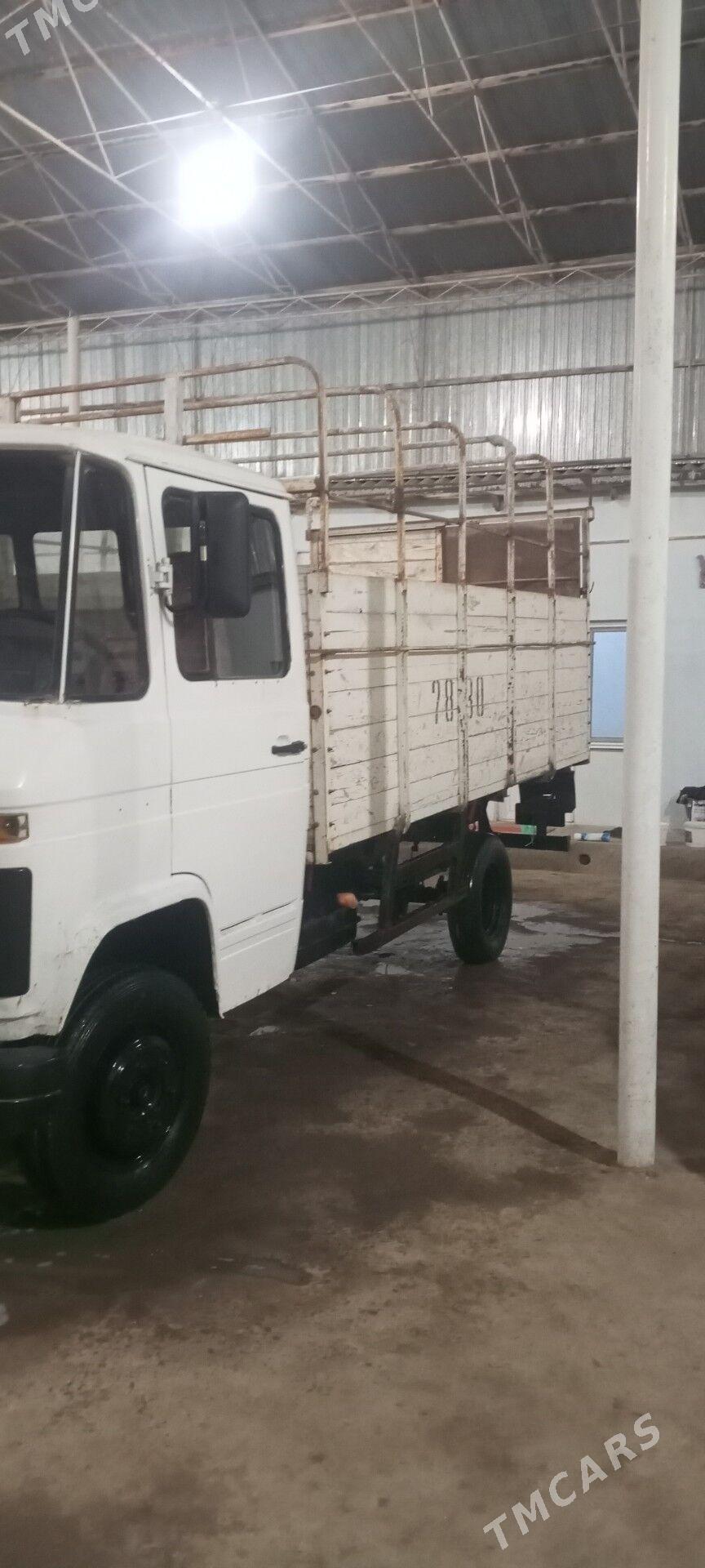 Mitsubishi Canter 1990 - 50 000 TMT - Мургап - img 1