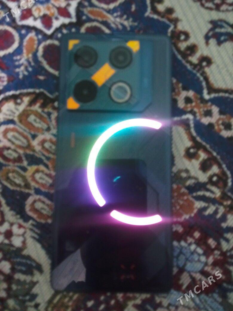 İnfinix GT 20pro - Халач - img 1