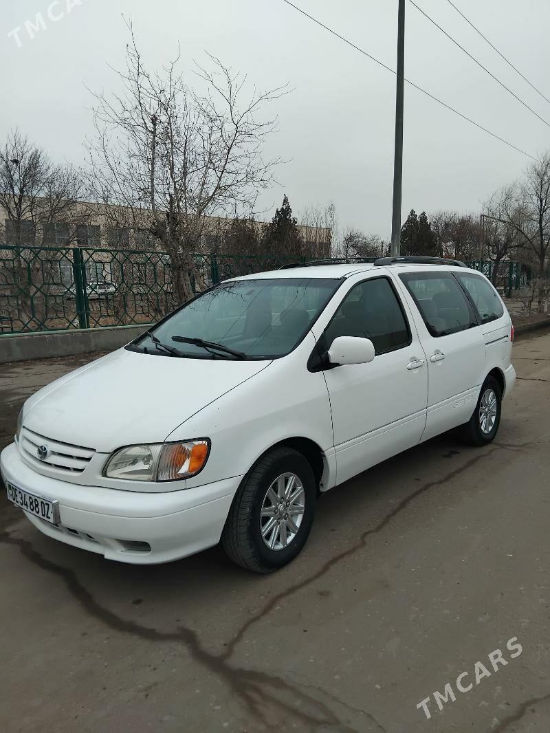 Toyota Sienna 2003 - 190 000 TMT - Дашогуз - img 1
