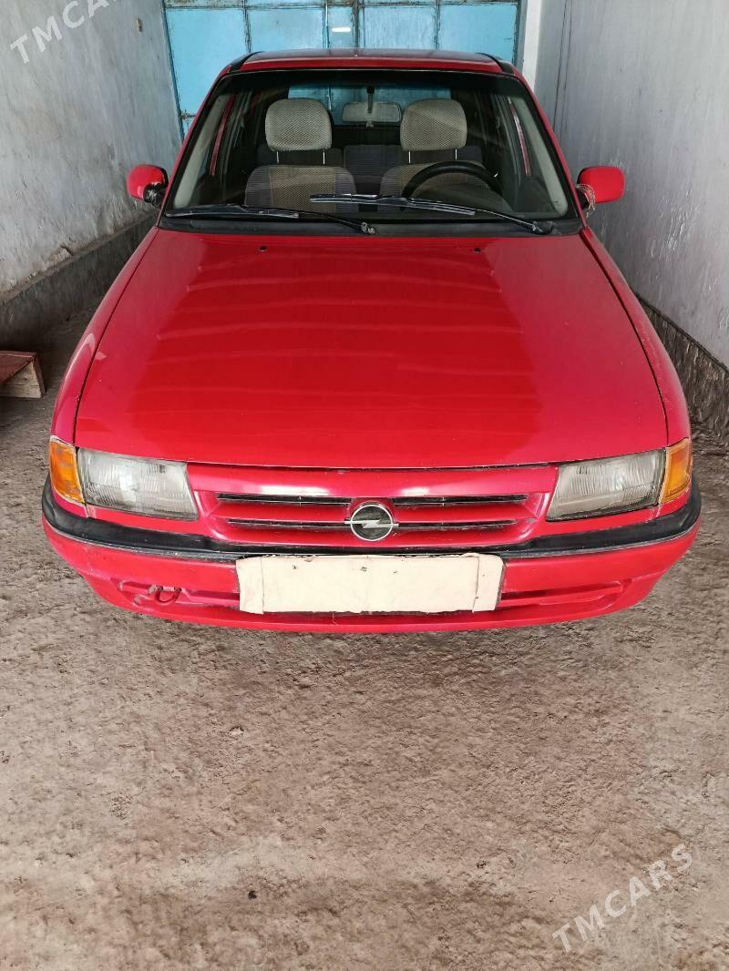 Opel Astra 1993 - 40 000 TMT - Гурбансолтан Едже - img 1