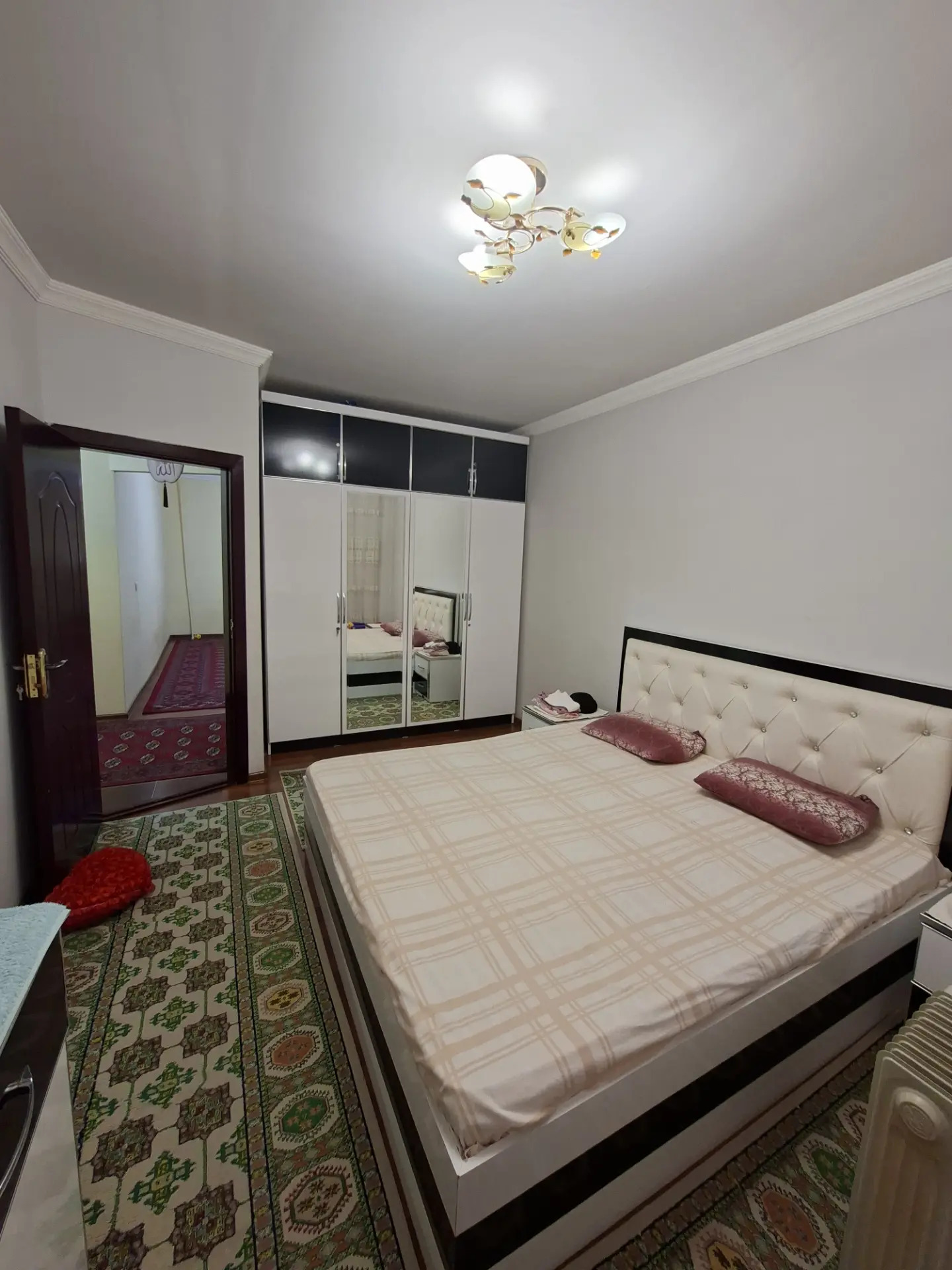 Graždan 3 komnat - Хитровка - img 1