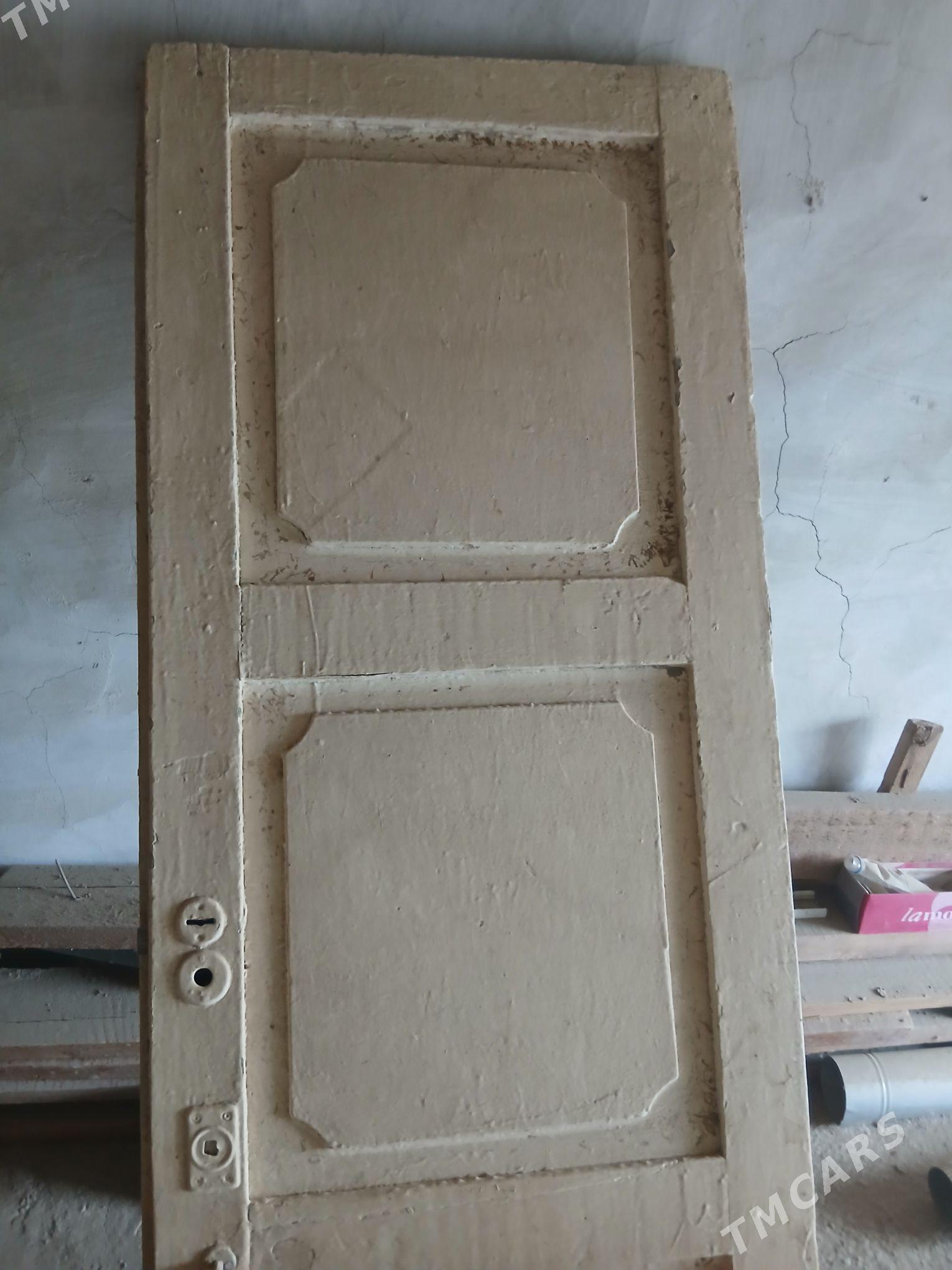 Agac gapylar - Гызыларбат - img 1