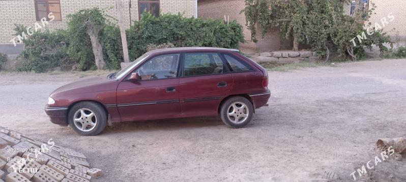 Opel Astra 1992 - 35 000 TMT - Мары - img 1