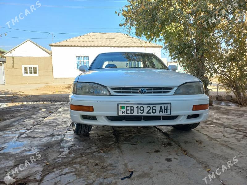 Toyota Camry 1996 - 100 000 TMT - Теджен - img 1