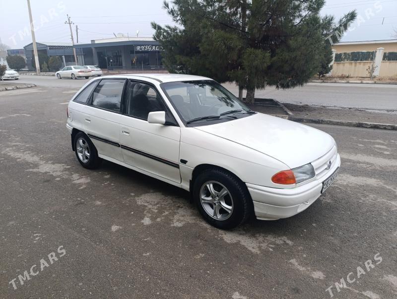 Opel Astra 1993 - 35 000 TMT - Бахарден - img 1