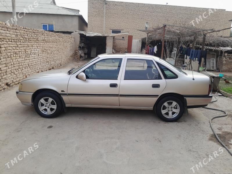Opel Vectra 1991 - 45 000 TMT - Сакар - img 1