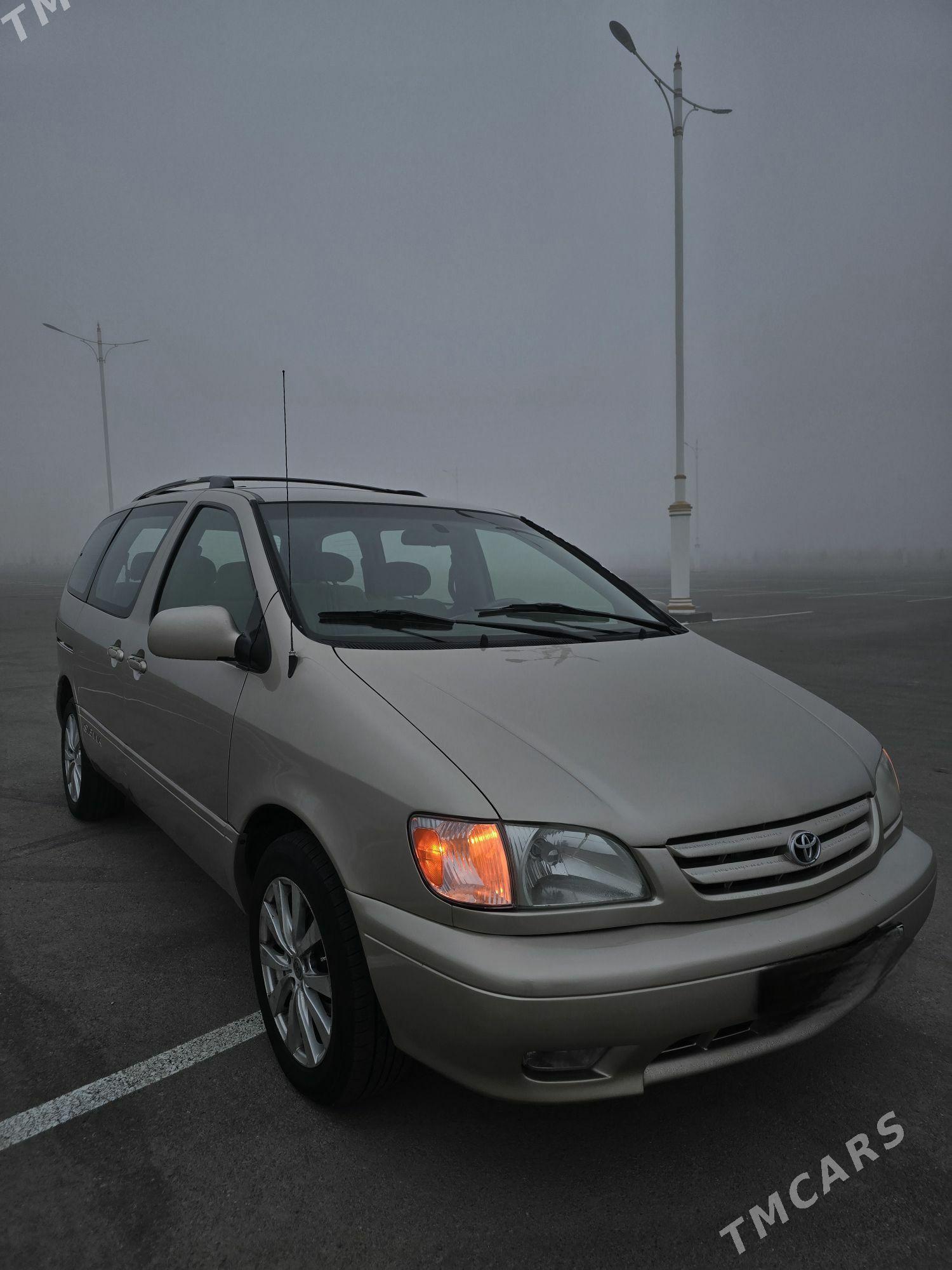 Toyota Sienna 2002 - 190 000 TMT - Анев - img 1