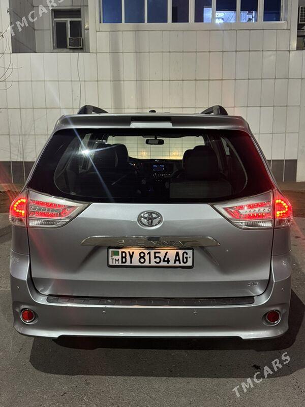Toyota Sienna 2013 - 300 000 TMT - Ашхабад - img 1