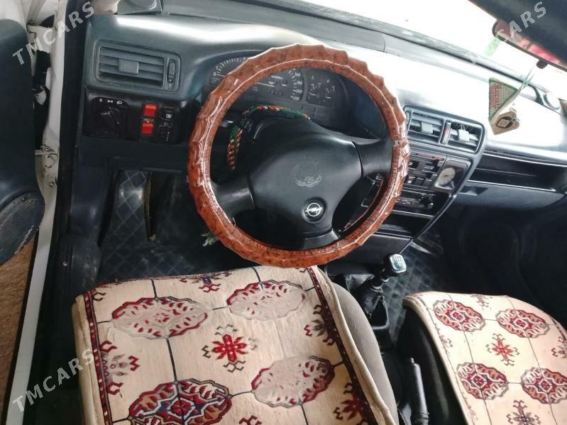 Opel Vectra 1991 - 22 000 TMT - Яшлык - img 1