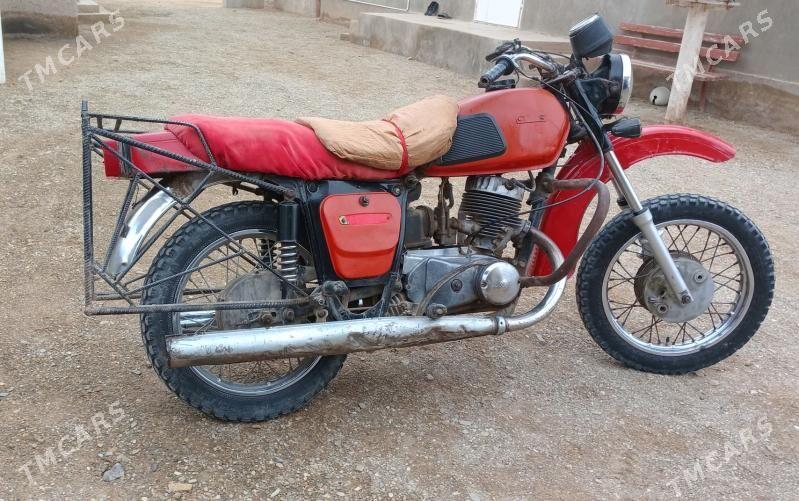 Iž Planeta 1990 - 6 000 TMT - Gumdag - img 1