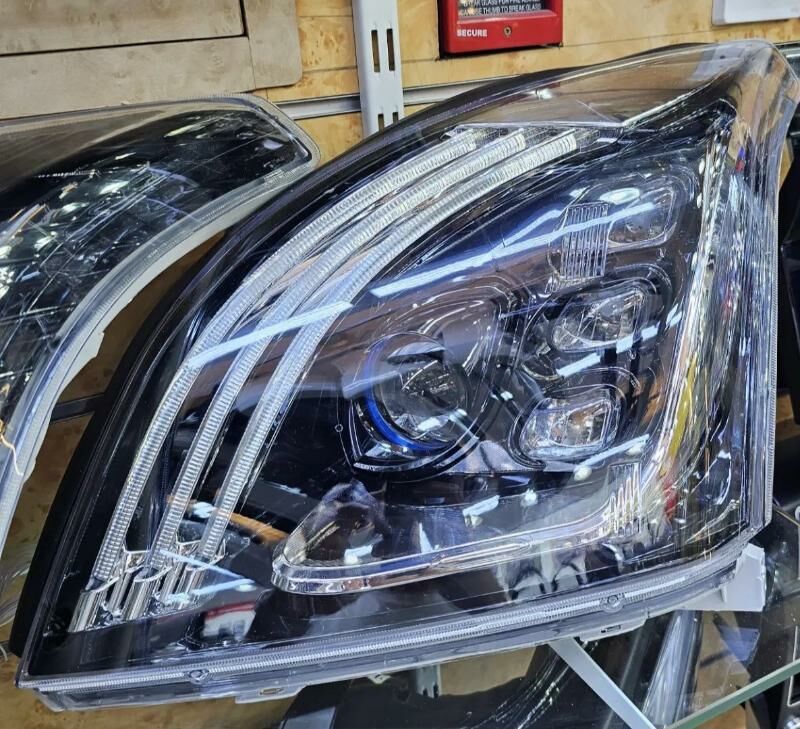 Фары, стопники, Облицовка 1 000 TMT - Sakar - img 1