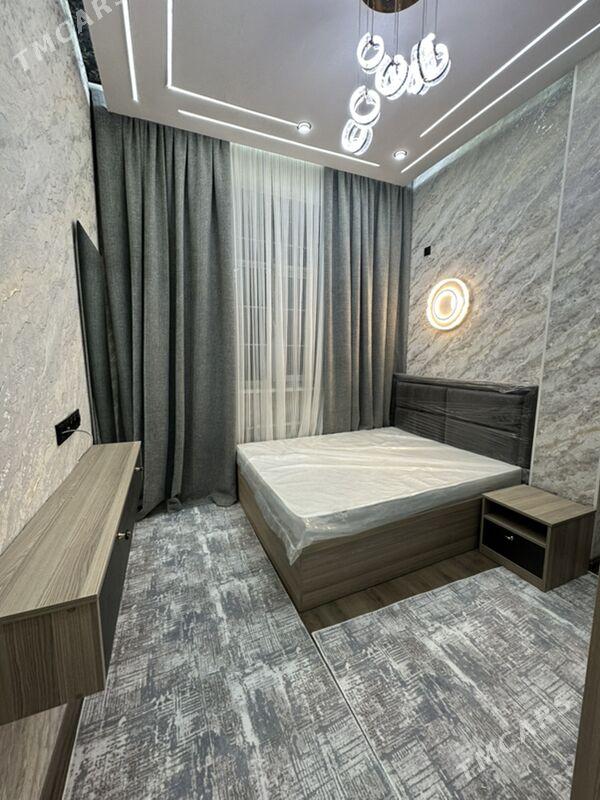 ЦИРК 2 КОМН ЕВРО 2 ЭТАЖ - Ким район - img 1