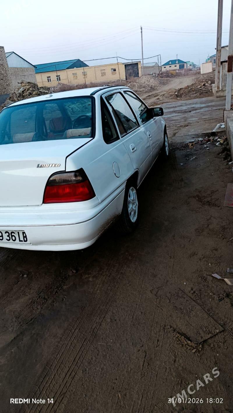 Toyota Corolla 1999 - 38 000 TMT - Туркменабат - img 1