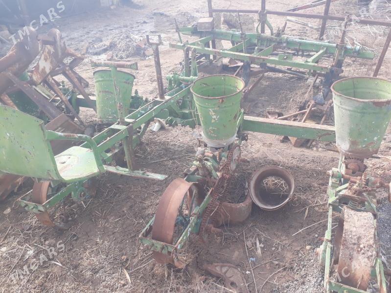 MTZ 80 2002 - 115 000 TMT - Теджен - img 1