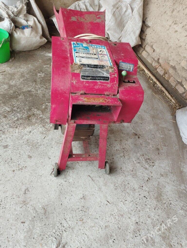 Дробилка (Ot owradyjy maşyn) - Кёнеургенч - img 1