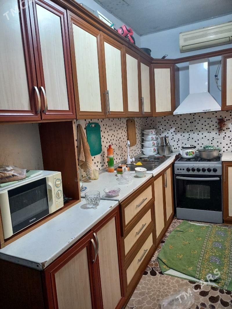 Buzmeyin kruk 2/1.etazy 2.kom - Büzmeýin - img 1