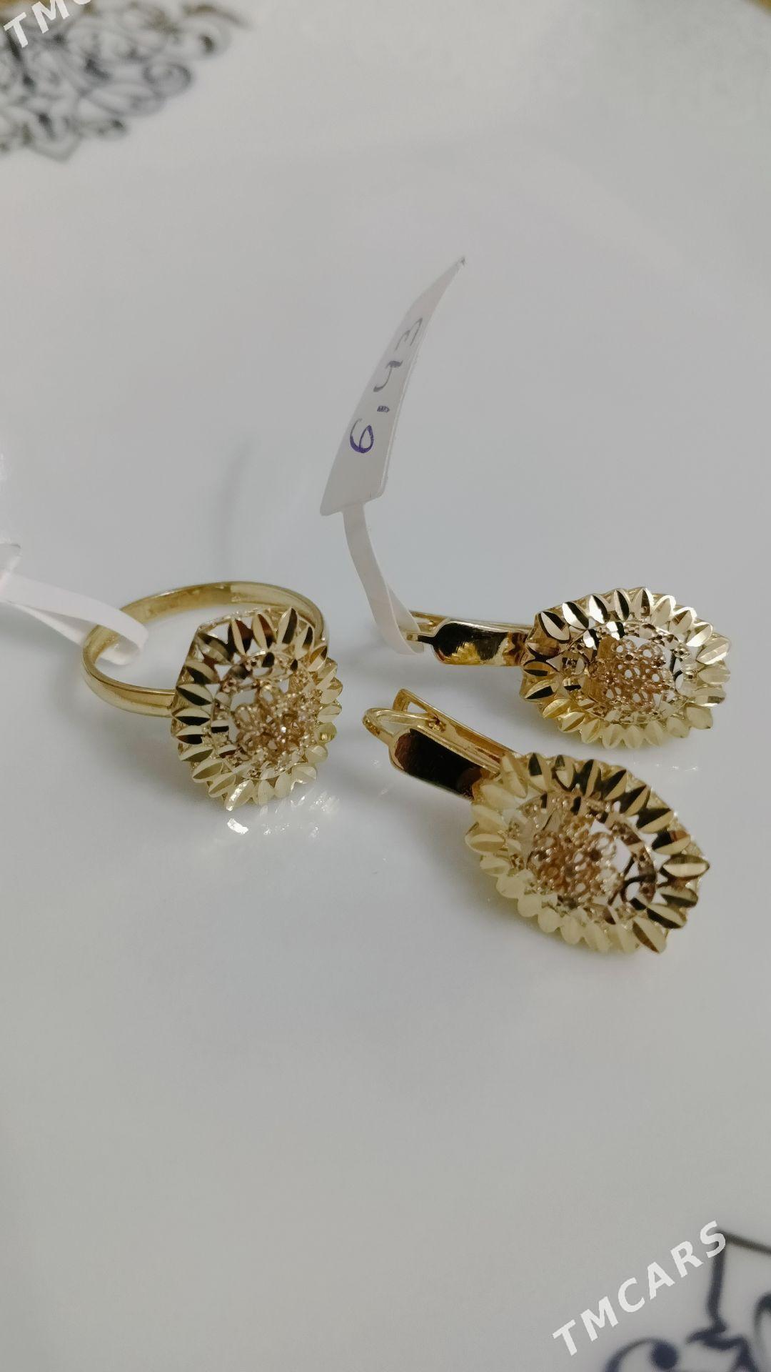 gyzyl komplekt BRILLIANT - Анев - img 1