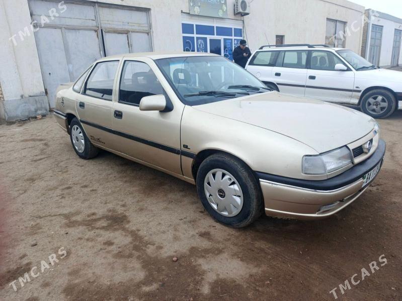 Opel Vectra 1992 - 42 000 TMT - Губадаг - img 1