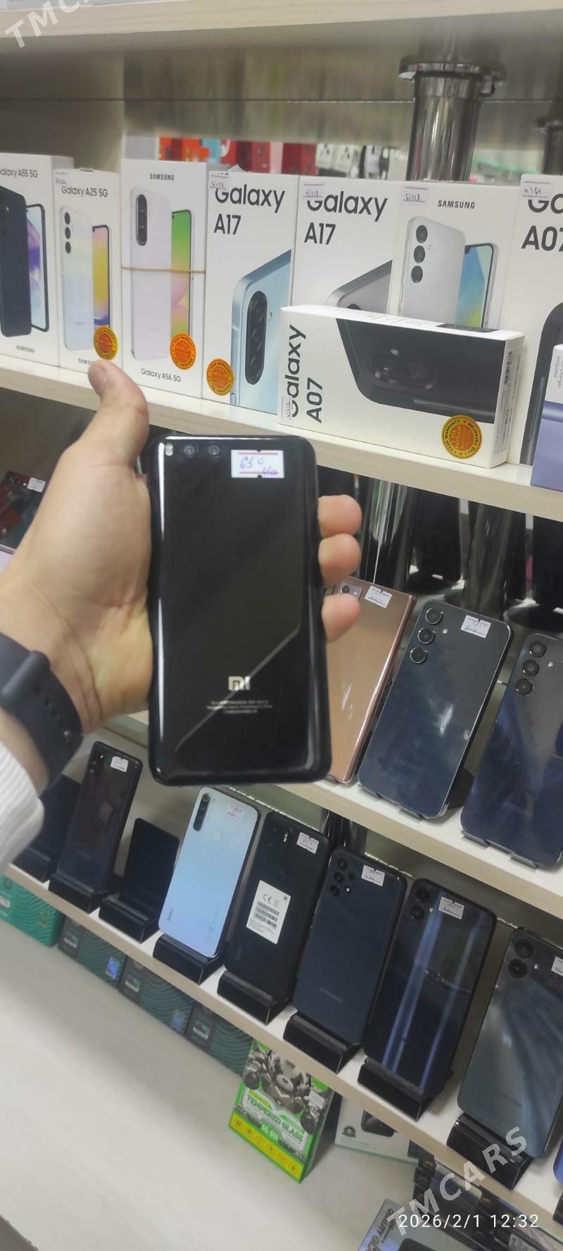 mi 6 4/64 - Мир 5 - img 1