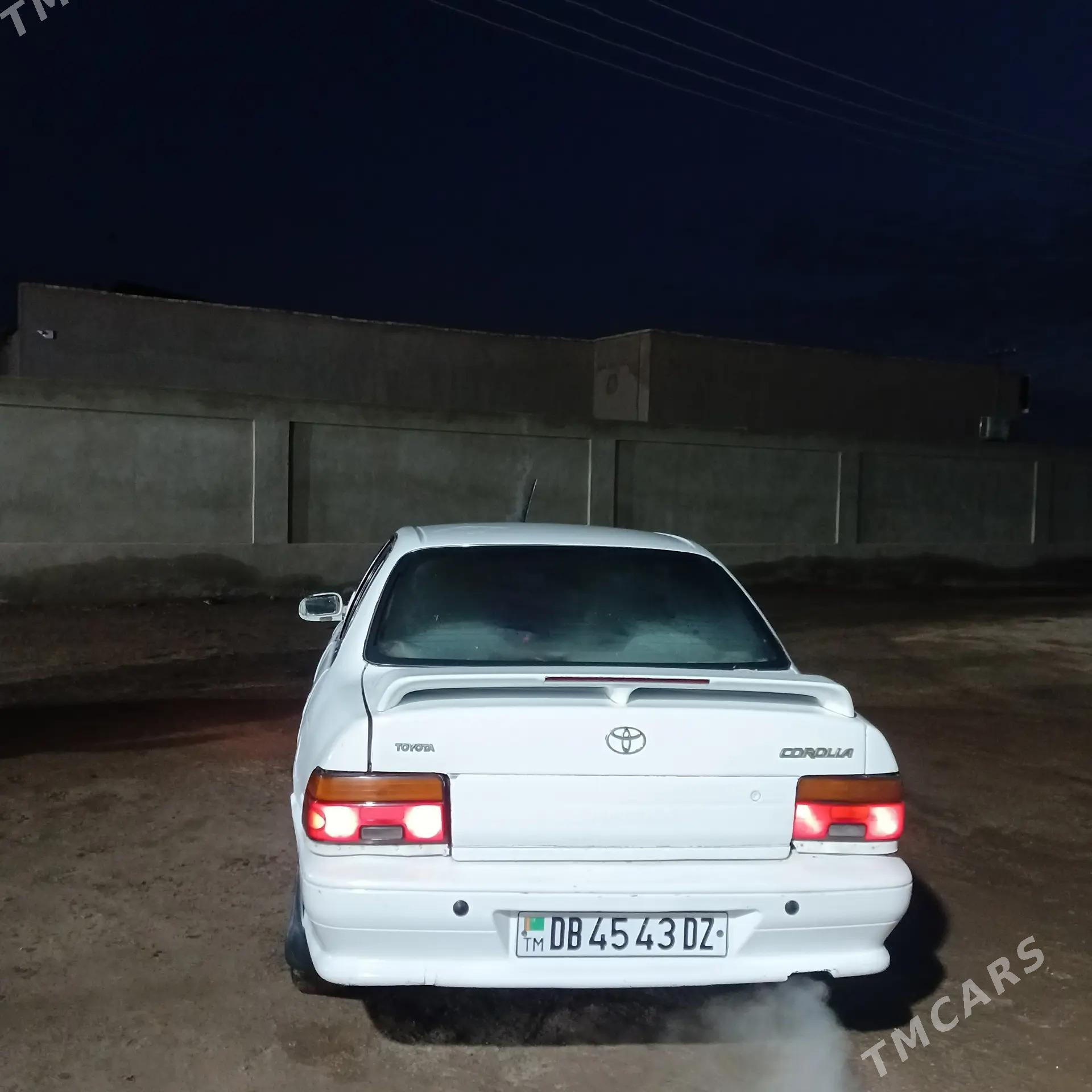 Toyota Corolla 1992 - 50 000 TMT - Türkmenbaşy etr. - img 1