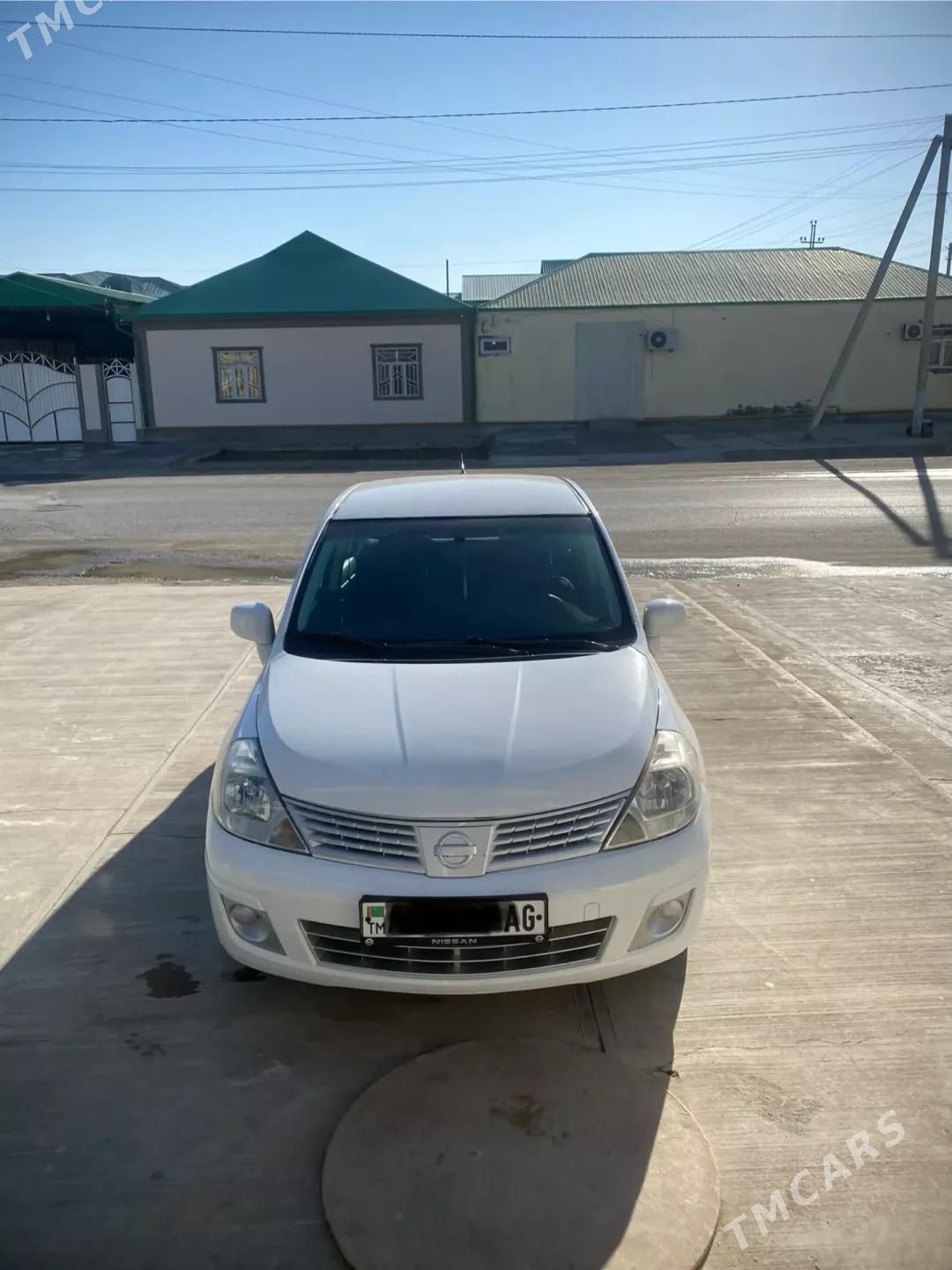 Nissan Versa 2010 - 140 000 TMT - Aşgabat - img 1