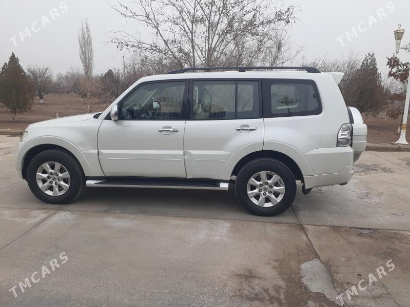 Mitsubishi Pajero 2013 - 295 000 TMT - Дашогуз - img 1